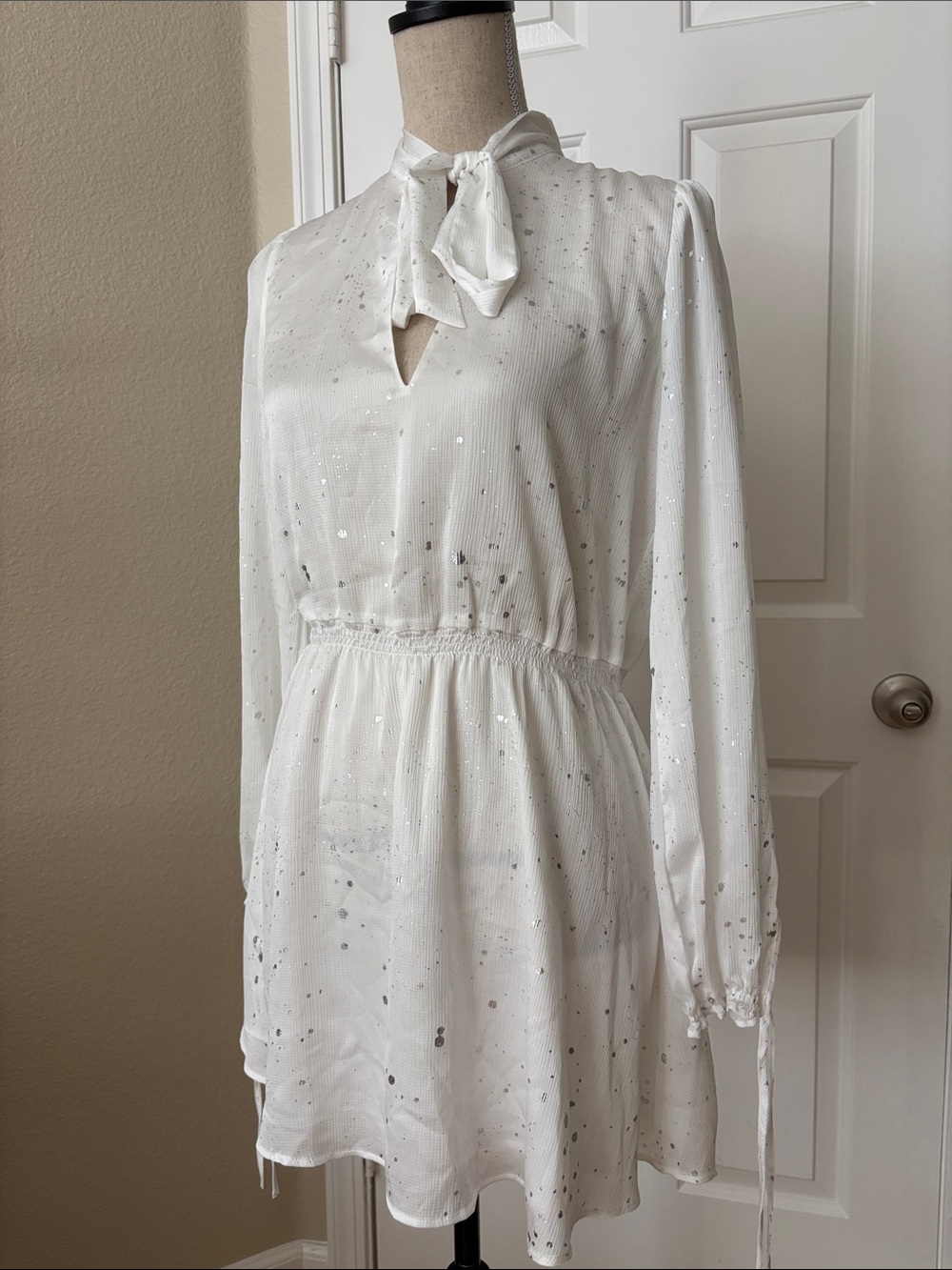 Avec Les Filles White Tie-Neck Dress